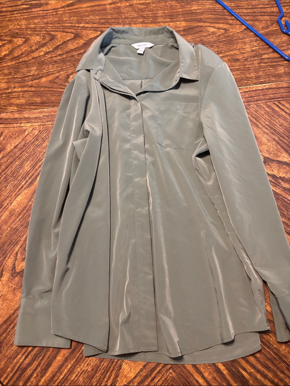 Nine West Olive Green Long-Sleeve Button Front Blouse